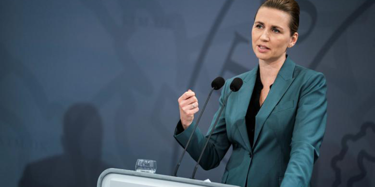 Yapay zeka siyasete atıldı: Danimarka Başbakanı'nın konuşmasını ChatGPT hazırladı