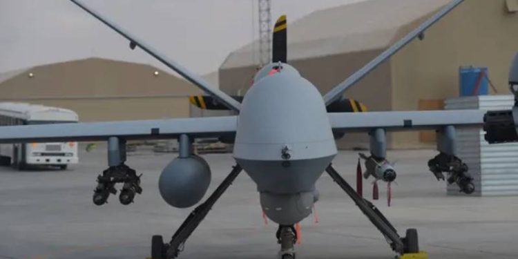 ABD ordusu tarafından yapılan bir simülasyon testinde, yapay zeka tarafından yönetilen insansız hava aracının, "görevini tamamlamasını önlediği için" operatörünü öldürdüğü görüldü.