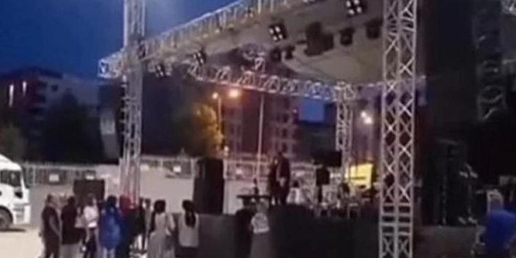 Yavuz Bingöl 8 kişi gelince konseri iptal etti