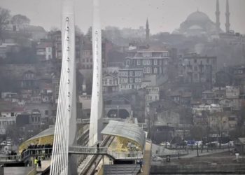 Yenikapı-Hacıosman metro seferlerinde aksama
