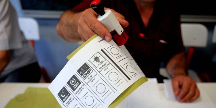 Yerel seçim sürecinde büyük sürprizler: İşte kulislerde konuşulan yeni ittifak ihtimalleri