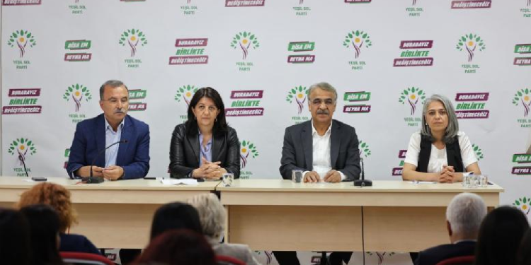 Yeşil Sol Parti milletvekilleri toplandı