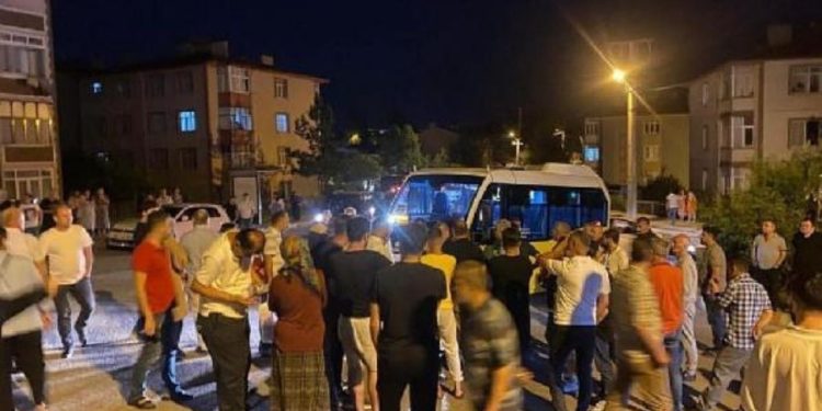 Yolcu minibüsünün çarptığı yaya vefat etti