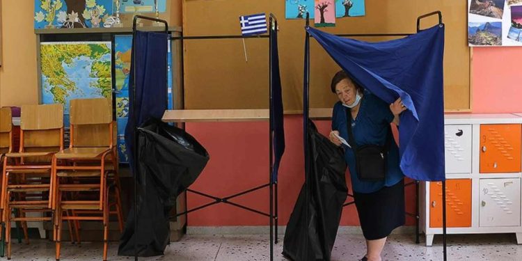 Yunanistan yeniden seçime gitti: Yarışı Miçotakis önde götürüyor