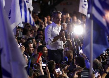 Yunanistan'da seçim: Miçotakis tek başına iktidar