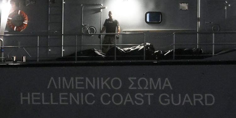 Yunanistan'daki göçmen faciası: Bulunan cenaze sayısı 80'e yükseldi