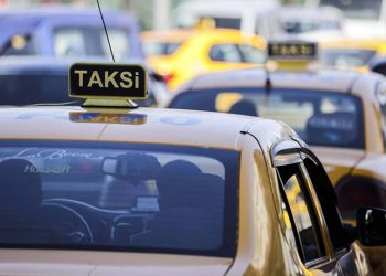 Taksicilerden yüzde 100 zam talebi