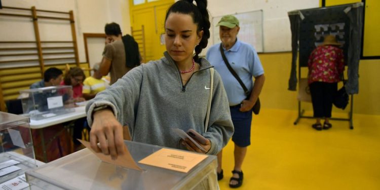 İspanya’da genel seçim: Franco’dan bu yana aşırı sağ ilk kez iktidara gelebilir