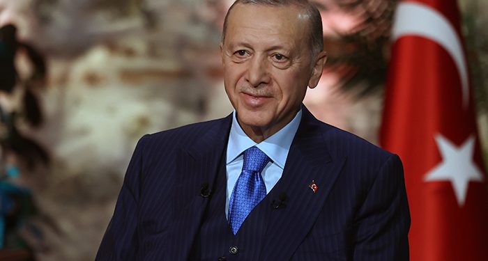 14 yaşındaki çocuğa ‘cumhurbaşkanına hakaret’ ettiği suçlamasıyla 5 ay hapis cezası