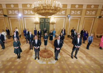 21.500 sığınmacı Hollanda’da koalisyonu bitirdi