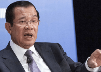 40 yıldır başbakandı: Kamboçya'da başbakanlık babadan oğula geçti