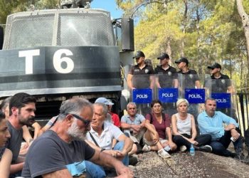 Akbelen’de oturma eylemi başlatıldı