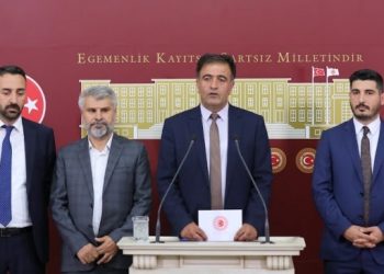 Kamaç: Ahmet Kaya görevine neden iade edilmiyor?