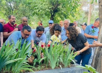 Vedat Aydın mezarı başında anıldı