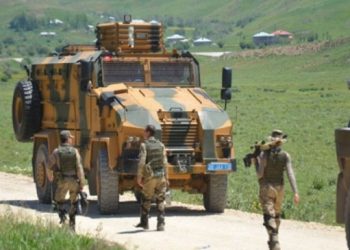 Berivanlar engellendi, çoban operasyona götürüldü