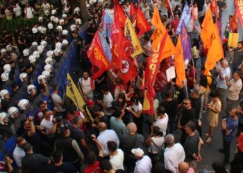 Madımak anmasına polis saldırısı: Halk tehdit edildi