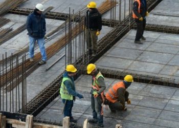 Şantiyelerde ‘kırmızı kod’ tehdidi: İşçiler intihara sürükleniyor