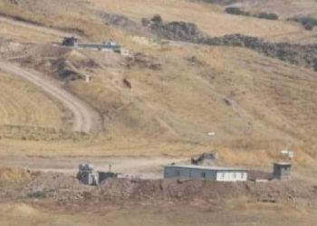 Salaz: Federe Kurdistan bayrakları asılı karakollarda Türk askerleri var