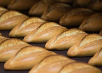 Türkiye geneli ekmeğin fiyatı 12 TL oluyor