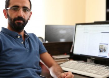 Gazeteci Çelik: Sisteme boyun eğmiyor, onurumuzu koruyoruz