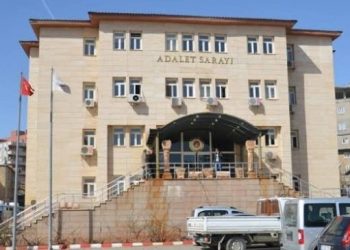 Avukatı ezmeye çalışan polisin tutuklanma talebi reddedildi