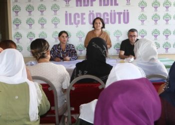 Hezex’te halk toplantısı: Başarının yolu tecridi kırmaktan geçer