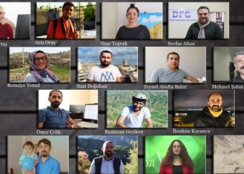 Tutuklu gazetecilerin duruşması başladı