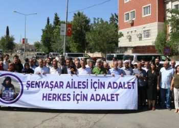 Adliye önünde son nöbet: Ya eve ya Ankara’ya gideceğiz