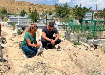 Çelik’in cenazesi Elezîz’e götürüldü