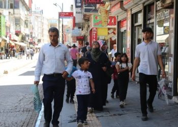 Wan sokakları: Savaş sürdükçe kriz de sürecek