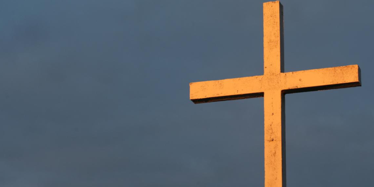 ABD'de eski papaz, 48 yıl önce 8 yaşındaki çocuğu öldürmekle suçlanıyor