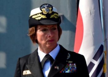 ABD'de ilk kez donanmanın başına bir kadın geçebilir