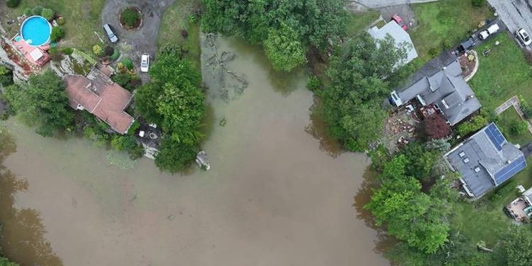 ABD'de sel: Üç kişi öldü, dört kişi kayıp