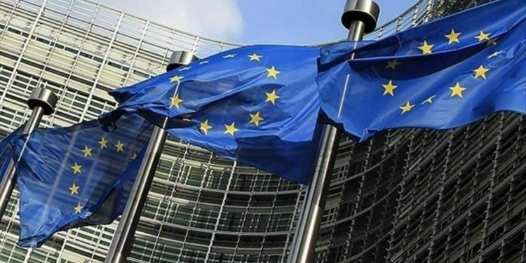 AB'den Türkiye açıklaması: 'İsveç'in NATO üyeliği bağlantılandırılamaz'