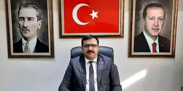 AKP İl Başkanı istifa etti