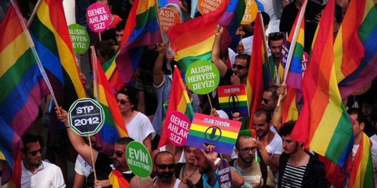 Adana Valiliği Onur Haftası etkinliklerini yasakladı