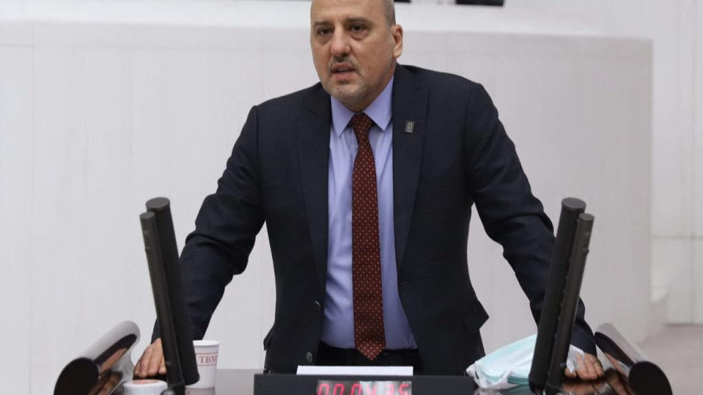 Ahmet Şık Meclis gündemine taşıdı: Bakan Özhaseki'ye ÇED soruları
