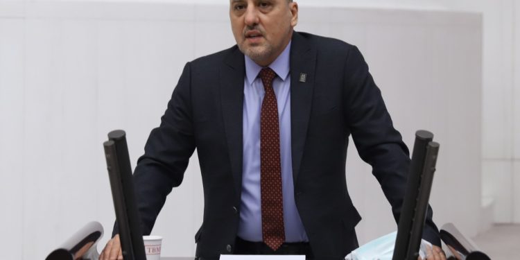 Ahmet Şık Meclis gündemine taşıdı: Bakan Özhaseki'ye ÇED soruları