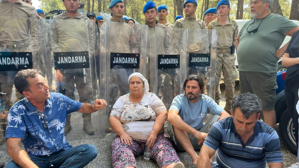 Akbelen'de direniş devam ediyor: Nöbet alanı abluka altında!