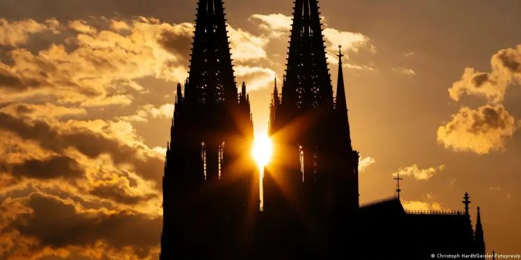 Almanya Katolik Kilisesi yarım milyon üye kaybetti