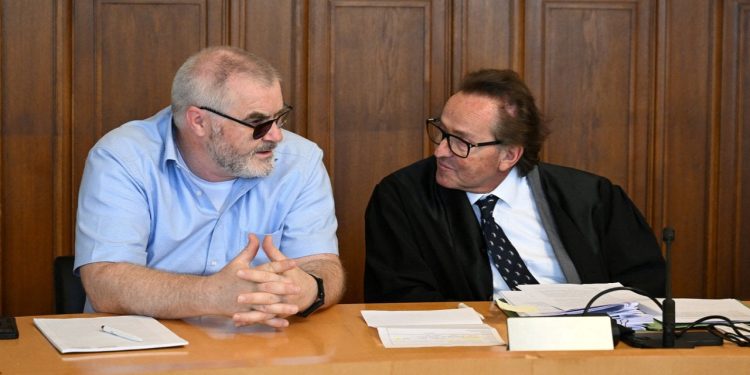 Almanya'da koronavirüs aşısı üreticilerine ilk davalar başladı