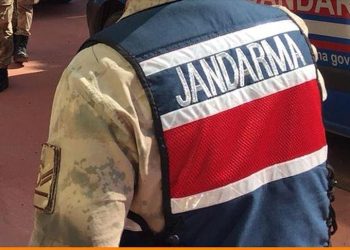 Denizli'nin Honaz ilçesinde 3 gün önce merdivenden düştüğü iddiasıyla götürüldüğü hastanede yaşamını yitiren 4 yaşındaki çocuğa, dayısının kullandığı otomobilin çarptığı tespit edildi.