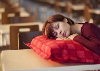 Araştırma: Gece uykusundan önce diş fırçalamamak kalp hastalığı riskini artırabilir