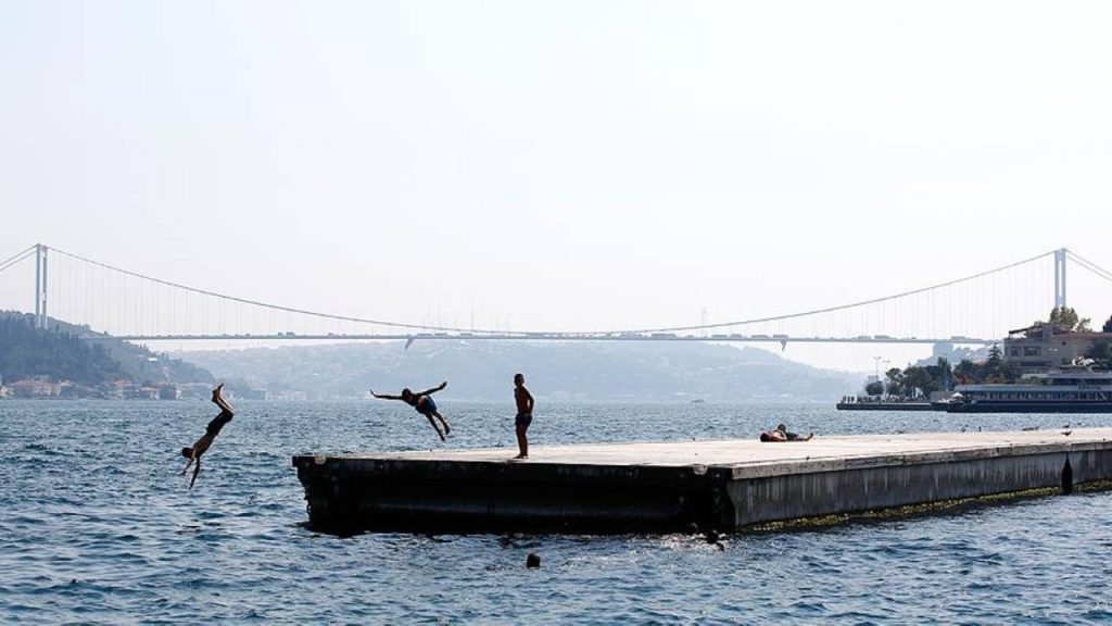 'Aşırı sıcaklar cuma ve cumartesi pik seviyeye çıkacak'