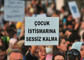 Bağcılar'da kız çocuklarına cinsel istismar iddiası: Mahalle ayağa kalktı, polis tepkilere karşı 'önlem aldı'