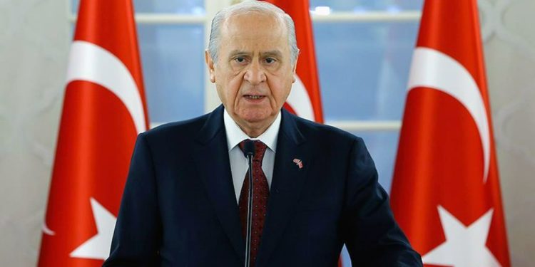 Bahçeli'den sürpriz hamle: Emekli zammının görüşüldüğü Meclis'e gidiyor