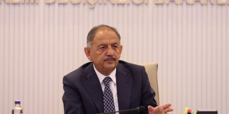 Bakan Özhaseki’ye göre müteahhitler, günlük bin 500 TL’ye çalışacak işçi bulamıyor