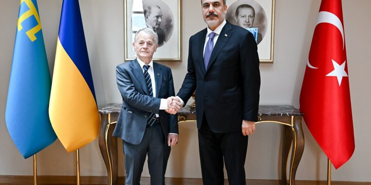 Bakanlığın paylaştığı fotoğraf gündem oldu: Herkes tek bir şeye odaklandı!