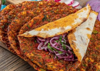 Bakanlık geri adım attı: Lahmacun ve pide benzeri ürün harçlarında numune alınacak