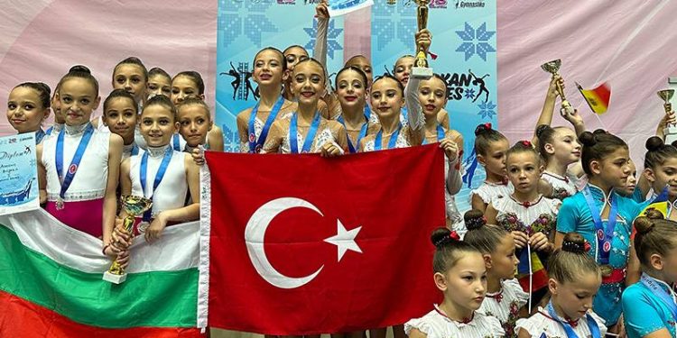 Balkan Oyunları’nda Şavkar Cimnastik Kulübü şampiyon oldu!